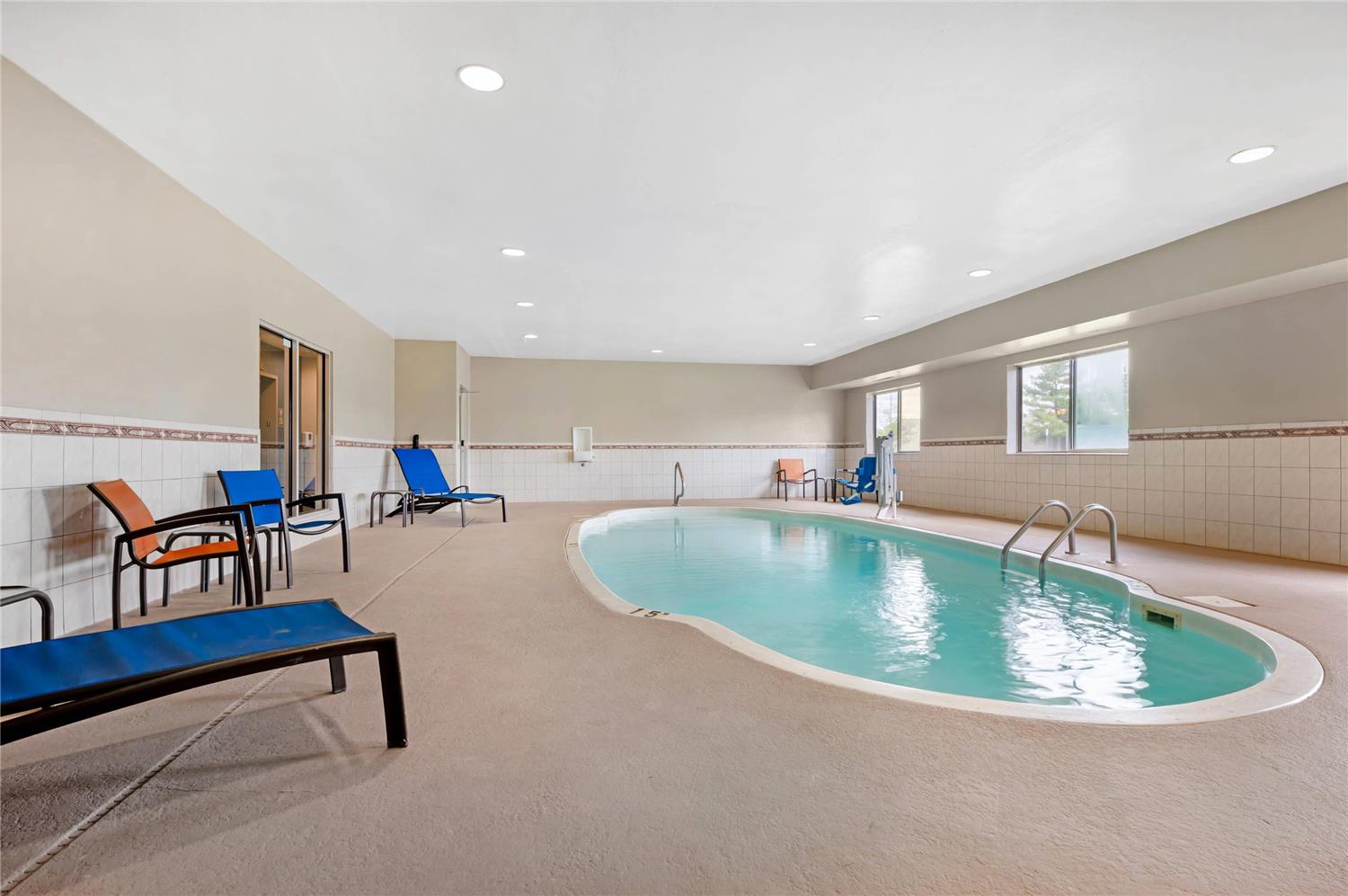 Comfort Inn & Suites North Greenfield 9/21