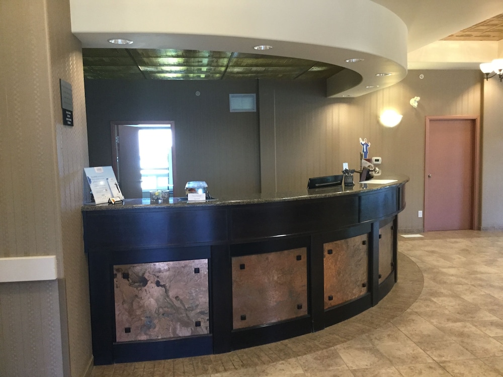 Super 8 by Wyndham Edson 5/25
