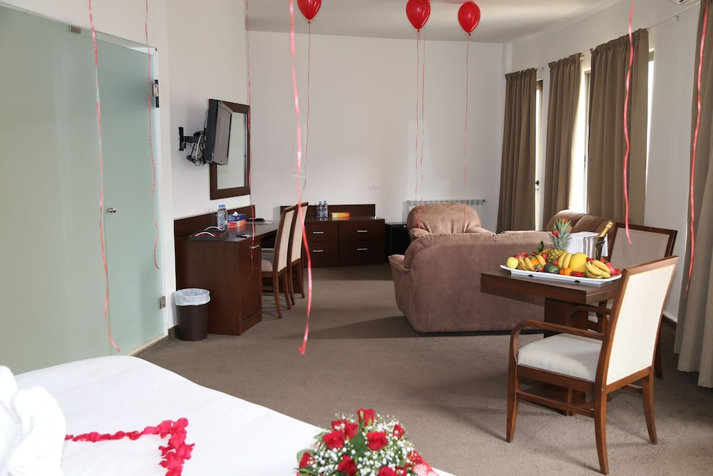 Douma Hotel 44/59