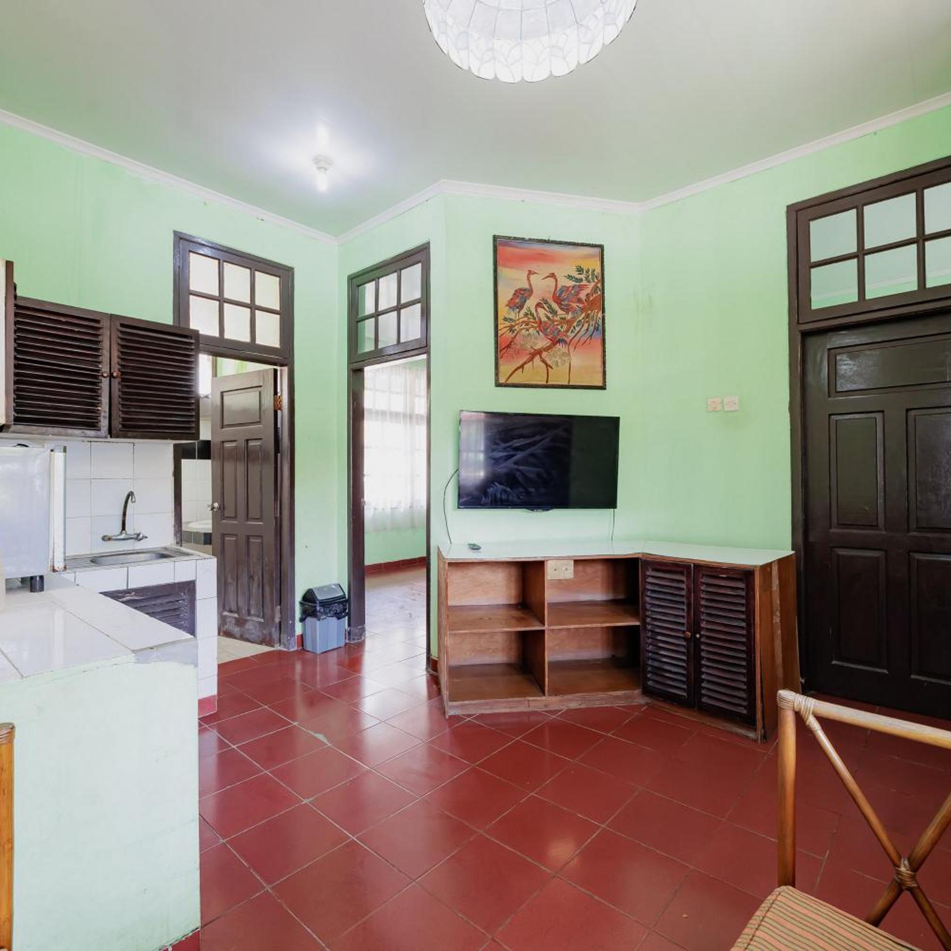 RedDoorz Plus near Tugu Mercusuar Anyer 37/50