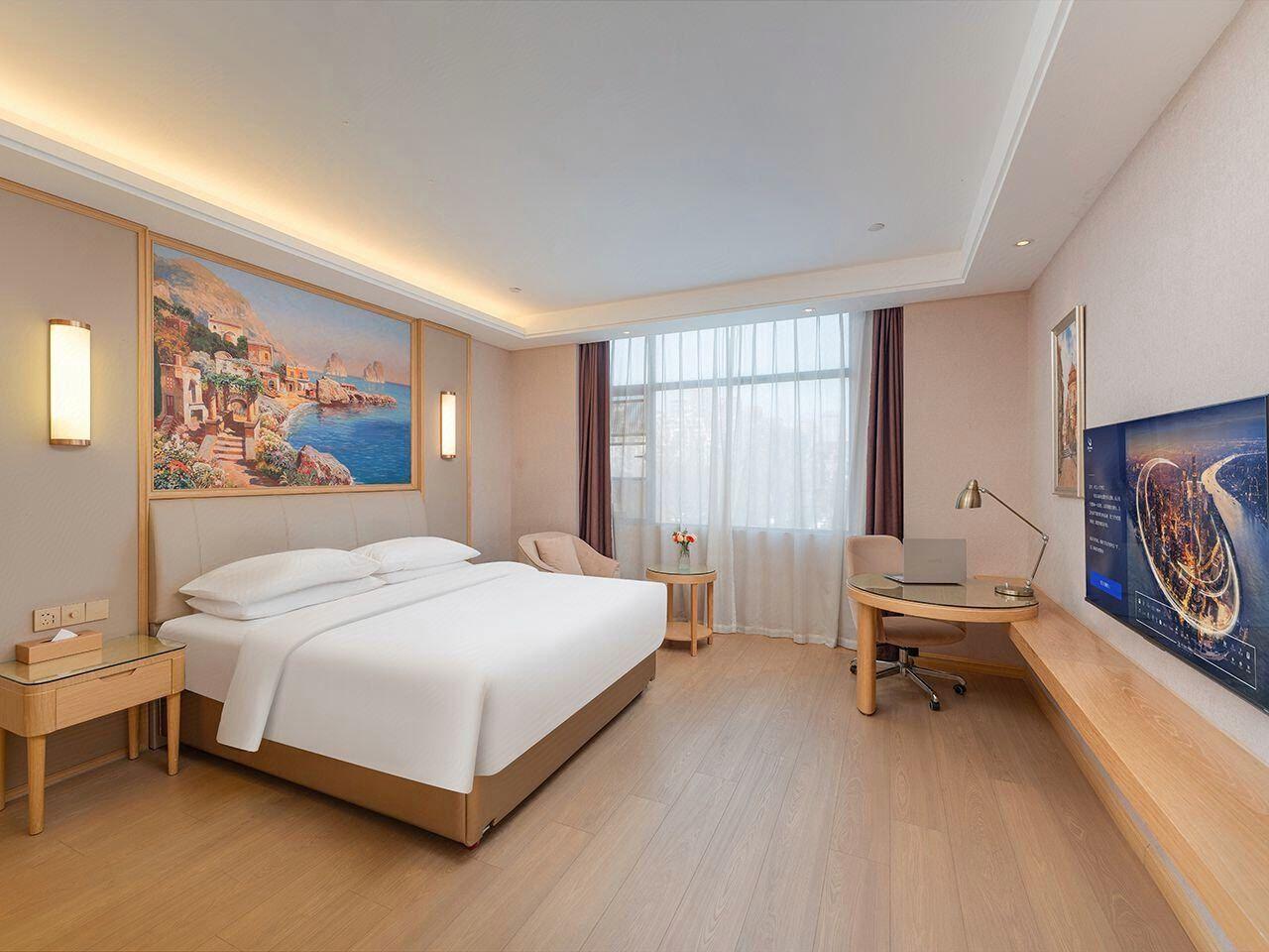 Vienna Hotel(Wanda store, Honggutan, Nanchang) 18/35