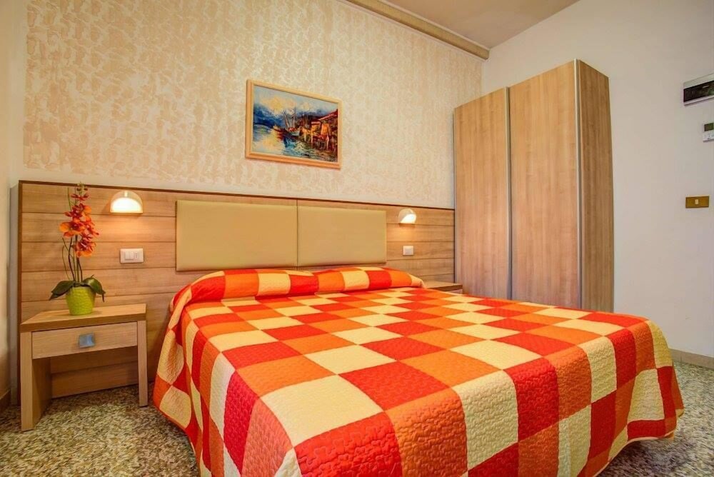 Hotel Majorca 5/19