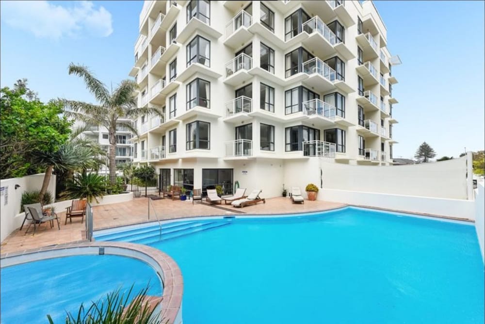 The Atrium Apartments 3/50