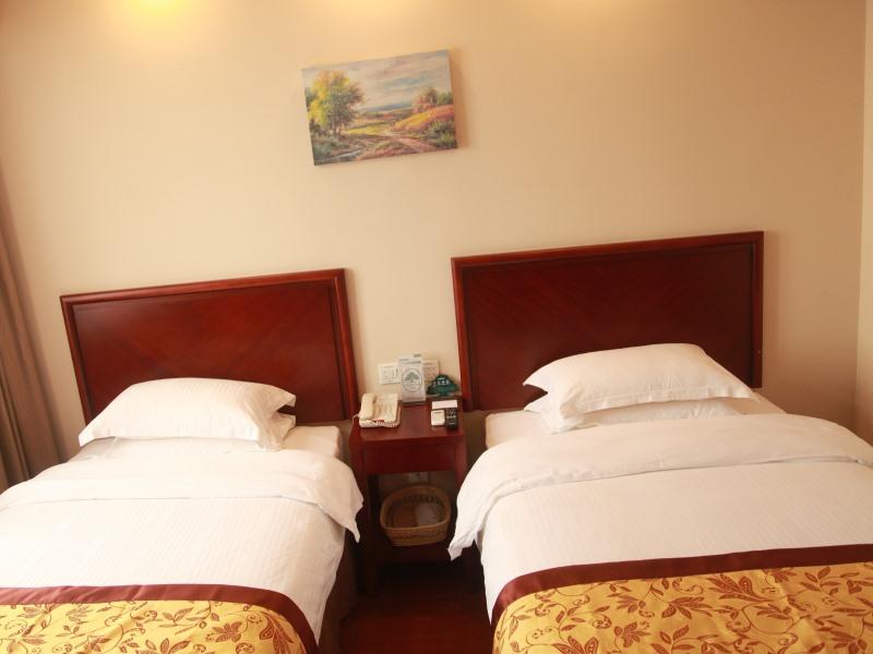 GreenTree Inn Shanghai MinHang District PuJiang Town JiangYue Road Metro Station 14/21