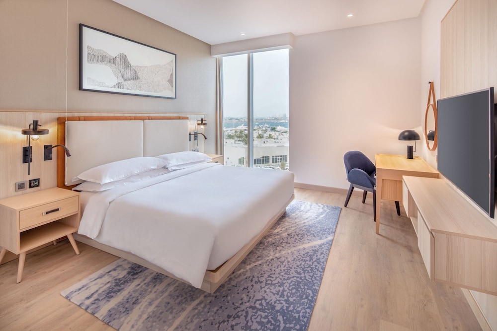 فور بوينتس شيراتون كورنيش جدة(Four Points by Sheraton Jeddah Corniche) 16/50