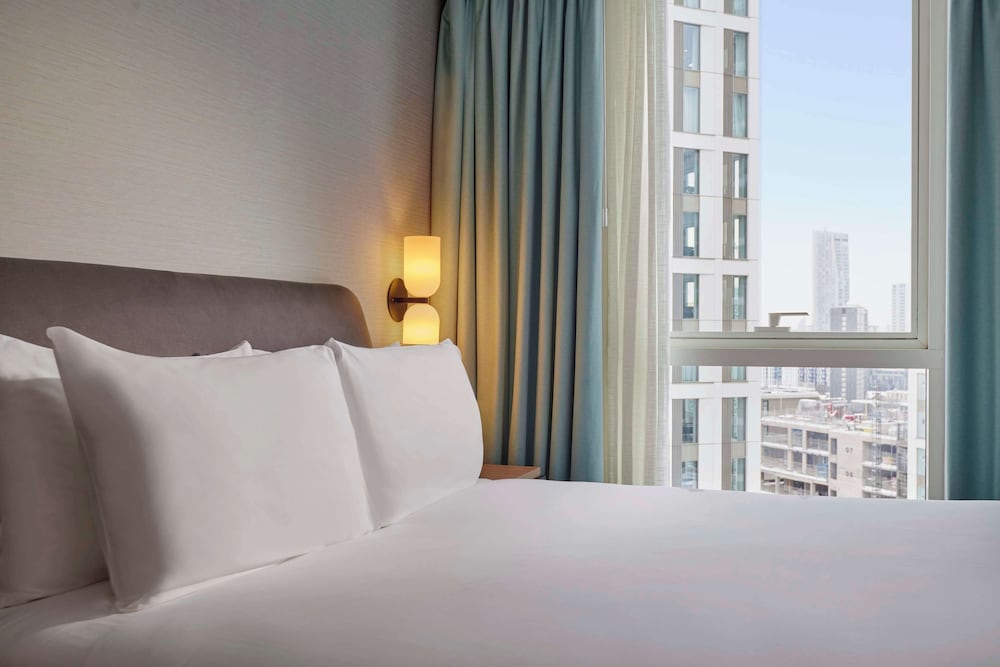 جناح بسرير كينج مع أريكة