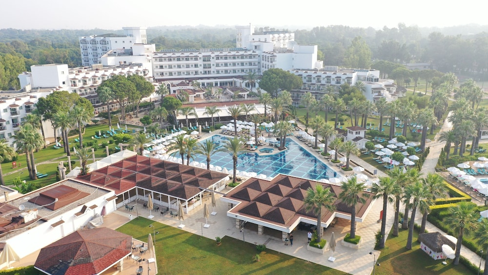 Crystal Waterworld Resort and Spa 3/50