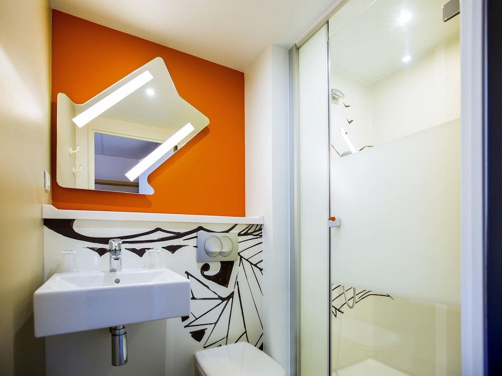 Ibis budget Beauvais Aeroport 21/22