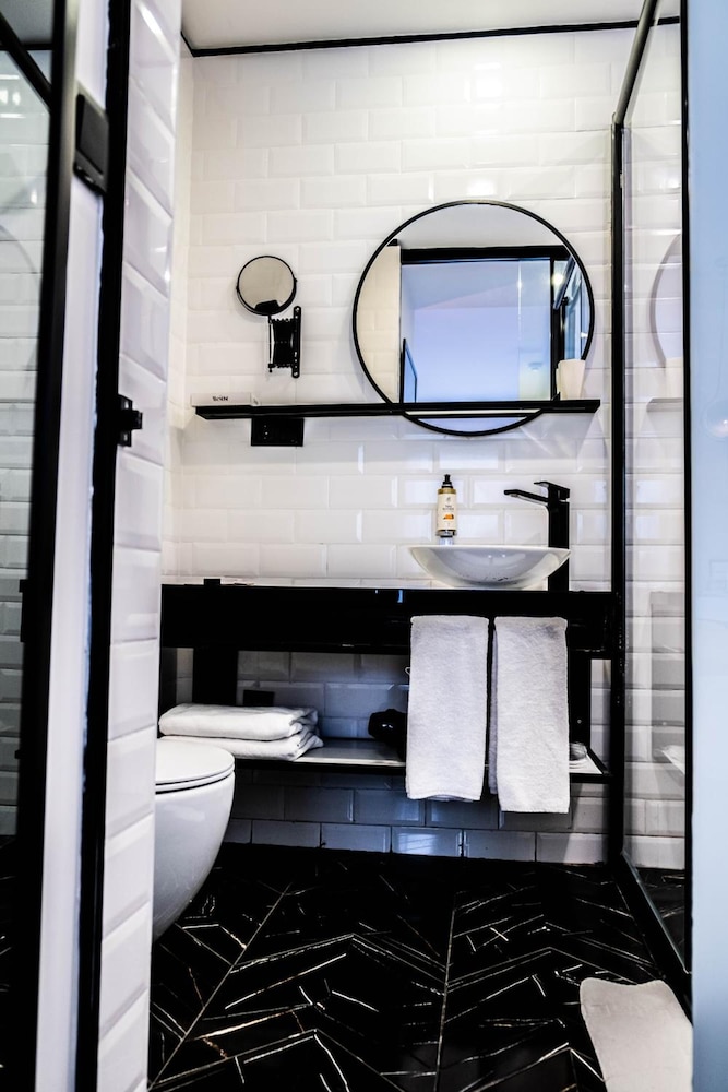 The Westist Hotel & Spa 25/69