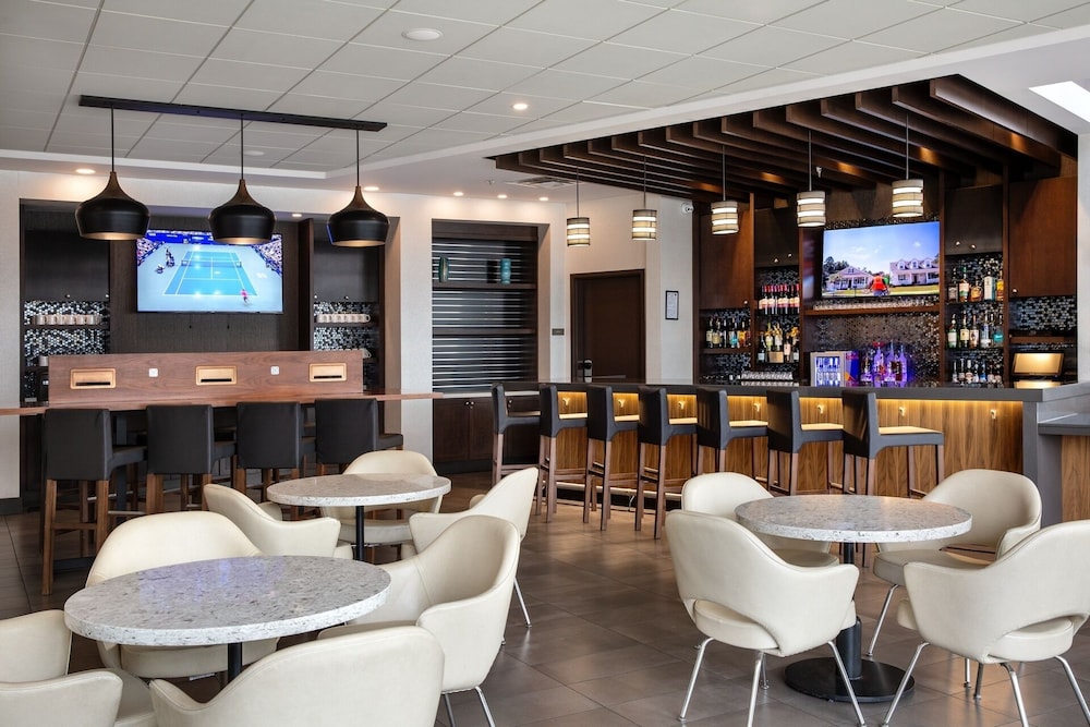 Hyatt Place Edmonton West 38/44