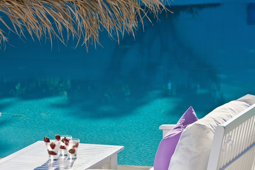 Acqua Vatos Santorini Hotel 60/63