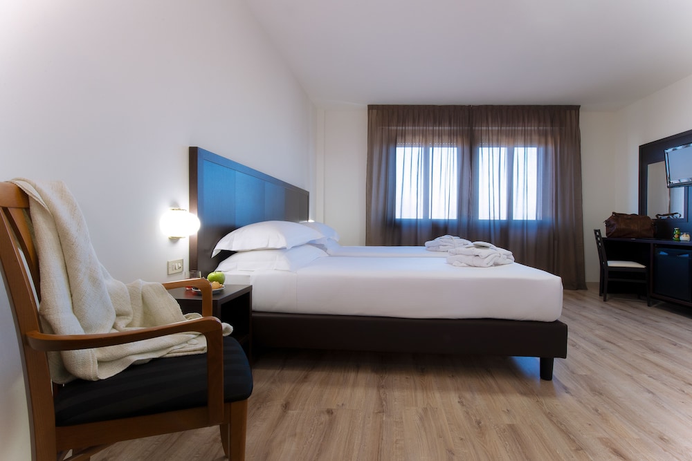 CDH Hotel Modena 12/55