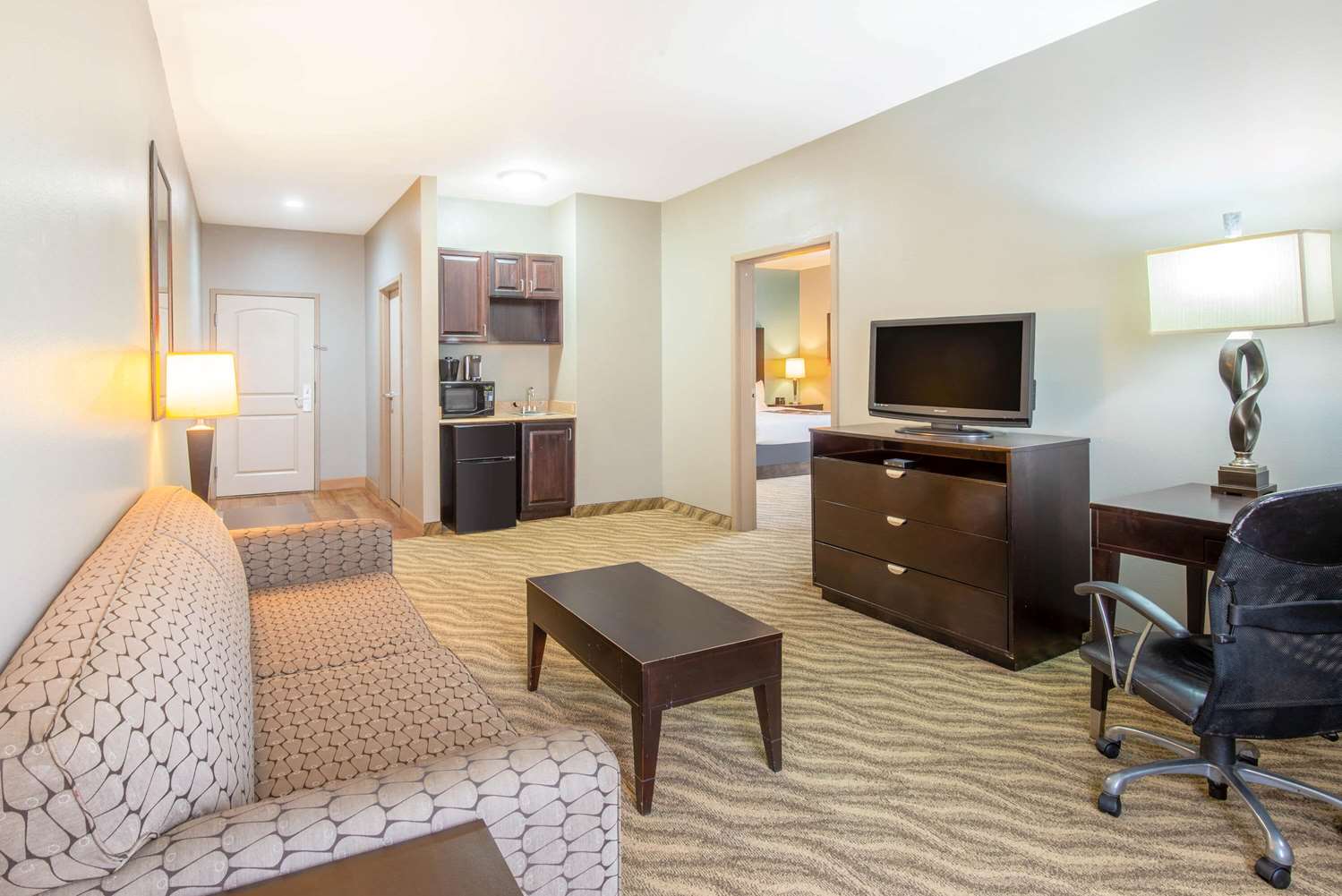 La Quinta Inn Suites Glen Rose 34/55