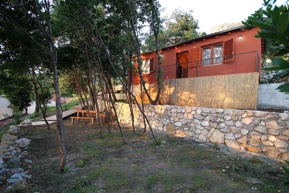 Guesthouse Harmonia 43/49