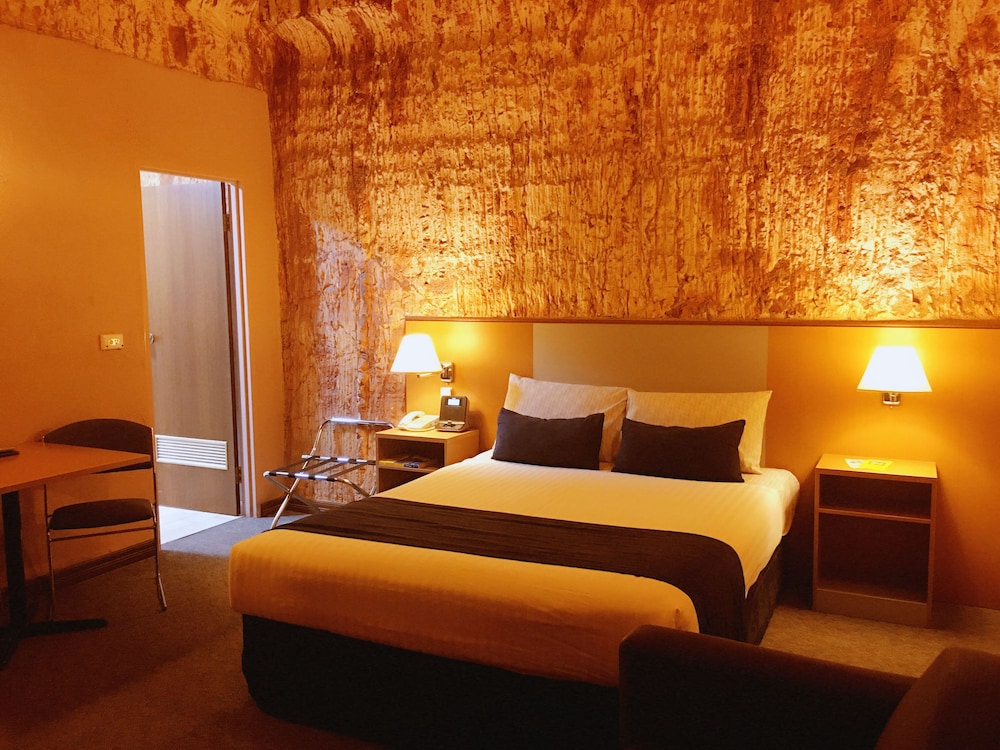 Inner, Queen Bed