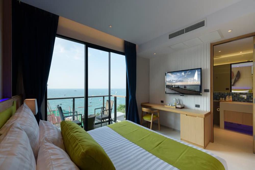 Deep Blue Z10 Pattaya 5/42
