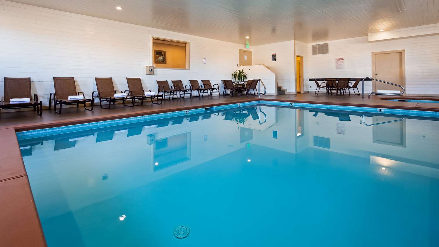 Best Western Inn & Suites Ontario 20/33