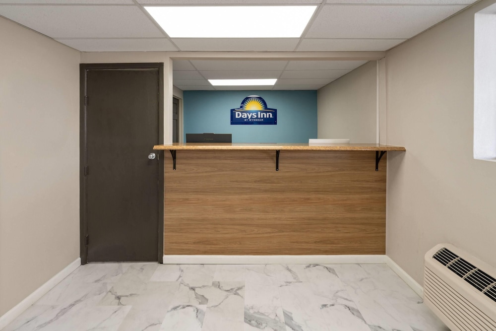 Days Inn by Wyndham Farmington NM 9/59