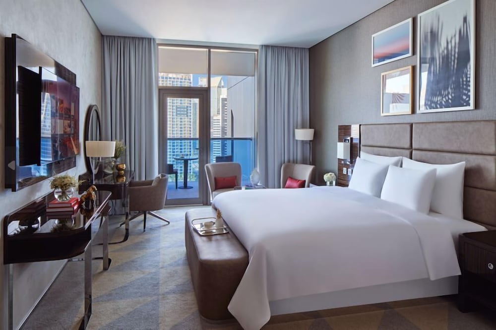 Hyde Hotel Dubai 10/80