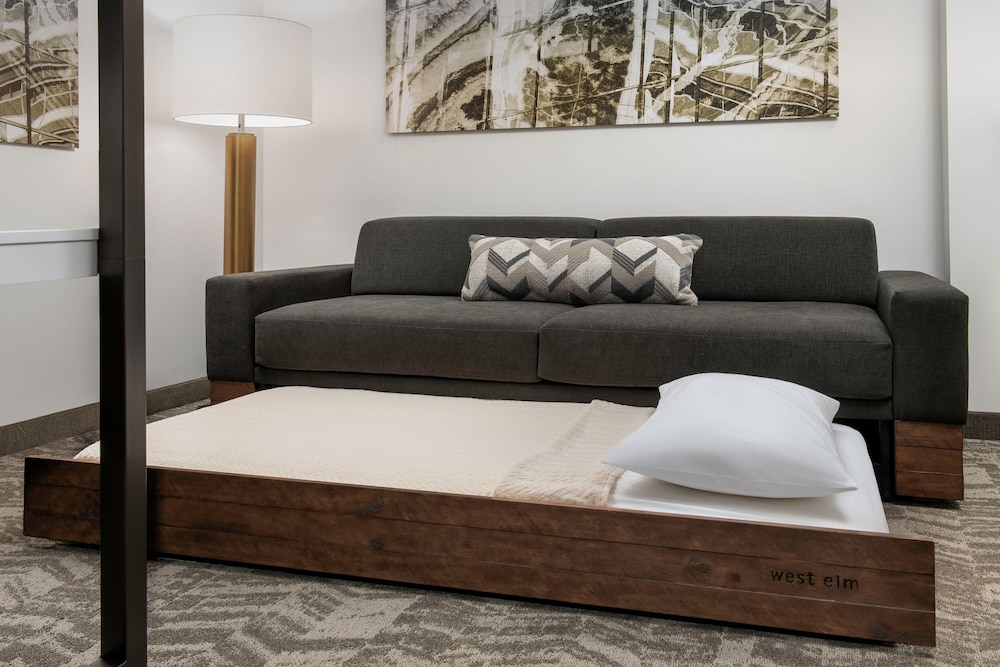 SpringHill Suites by Marriott Cincinnati Mason 14/37