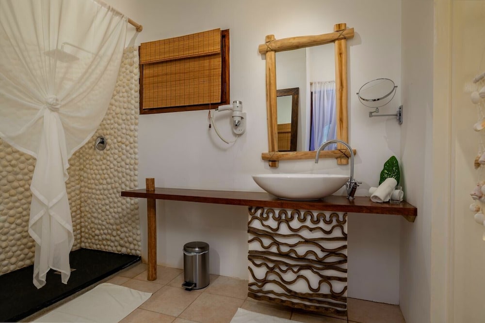 Bliss Praslin Seychelles 68/68