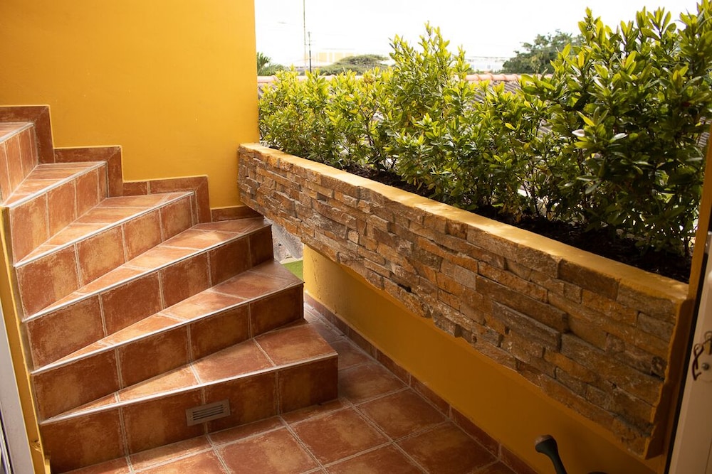 Mustique Suites Curacao 30/50