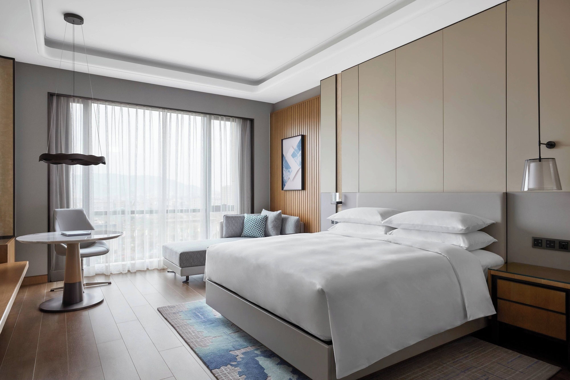 Room, Queen Bed