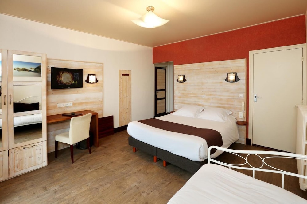 ALBA HOTEL 6/25