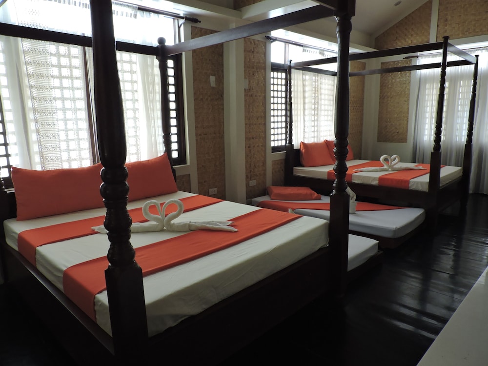 Orange Mangrove Pension House by SMS Hospitality 25/60