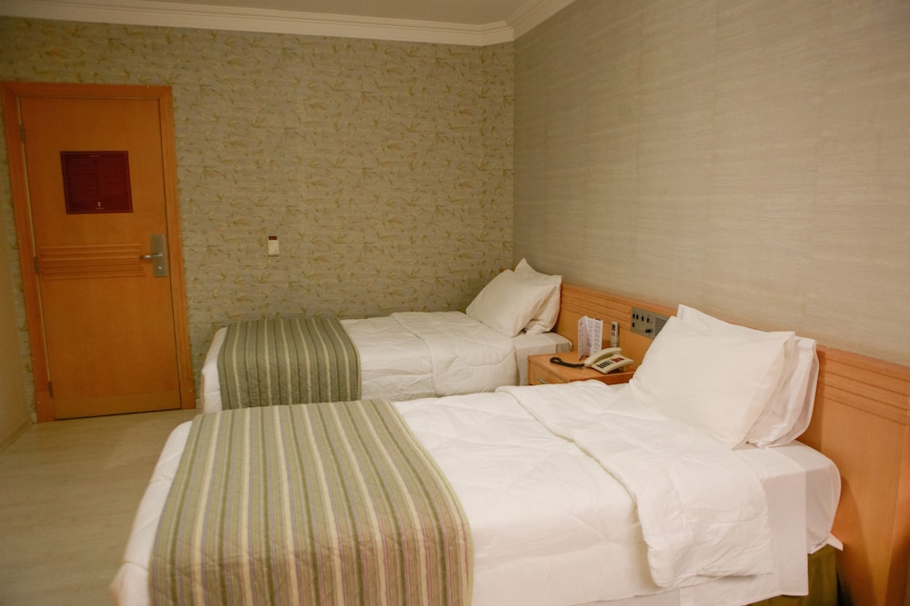 GoldMen Hotel 20/49