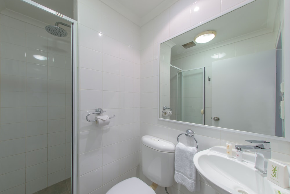 Silkari Urban CKS Sydney Airport Hotel 32/33