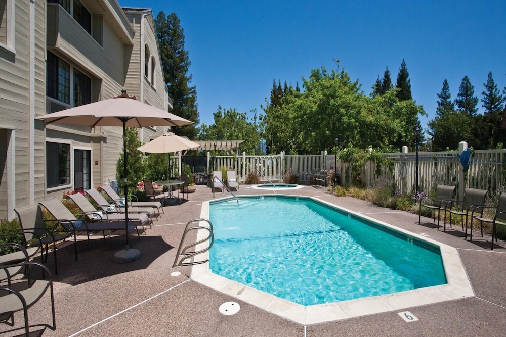 Napa Winery Inn 11/35