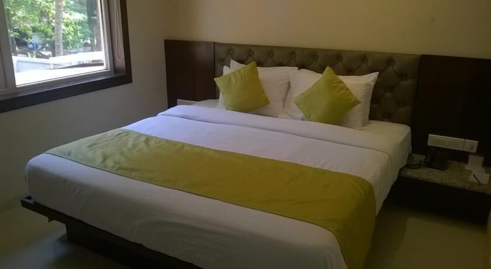 Calangute Towers 12/50