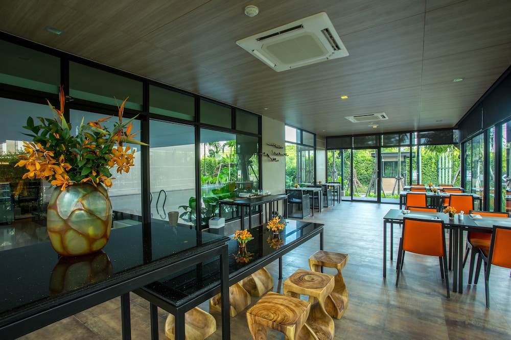 HYDE PARK CHIANGMAI 52/72
