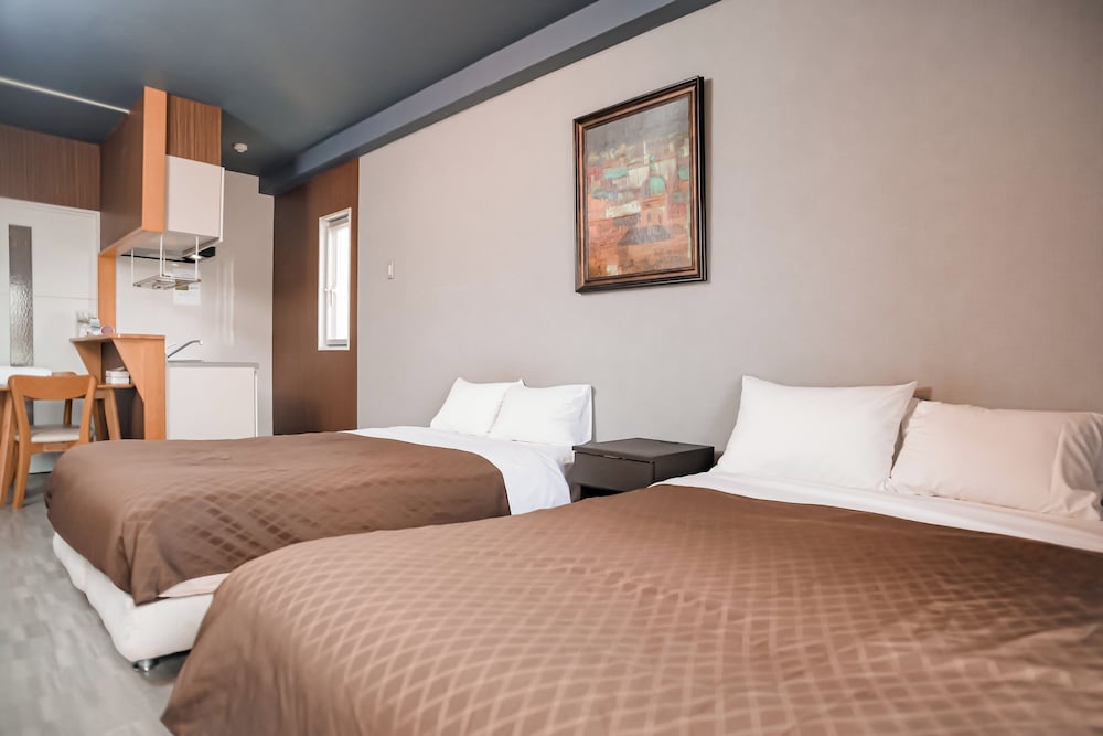 Residence Hotel Naha West 4/31