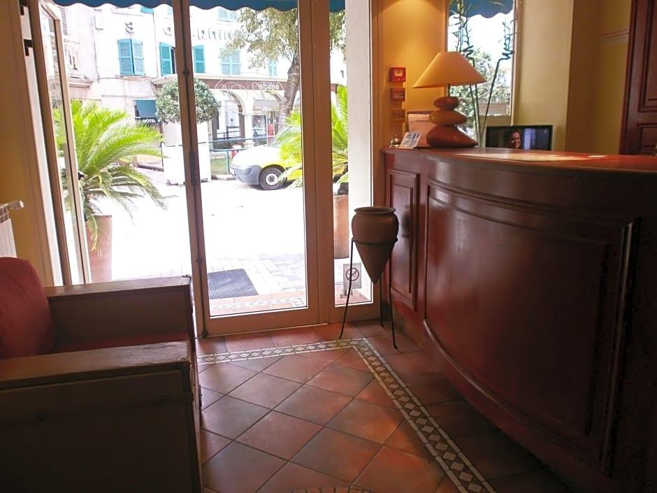 Hôtel Little Palace 4/34