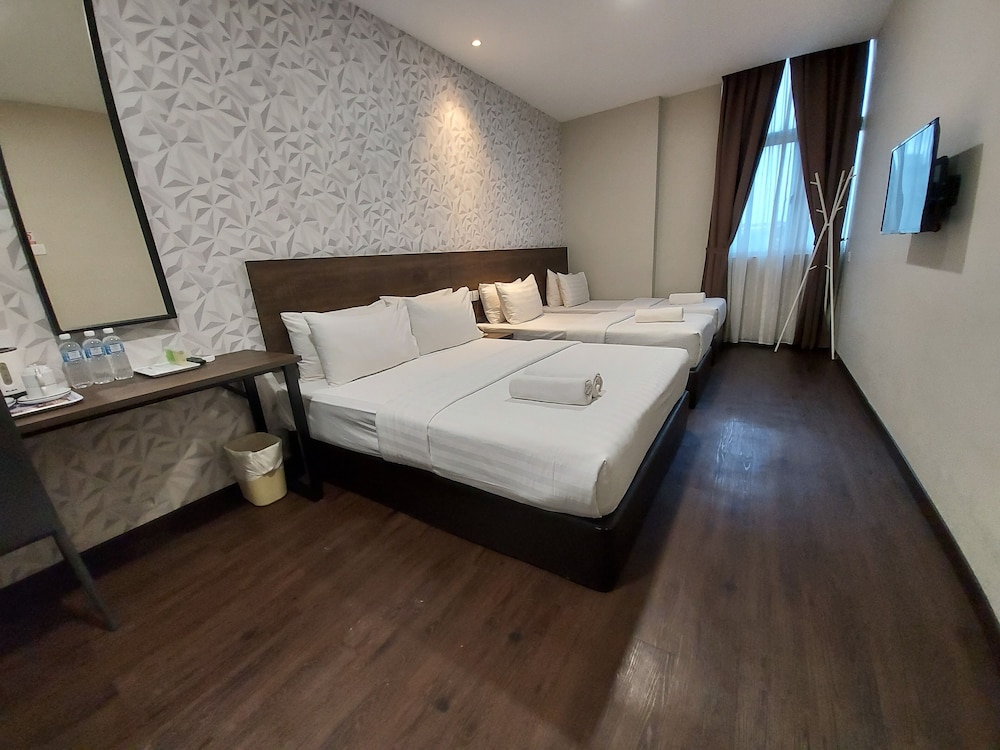 Miico Hotel Mount Austin 16/58