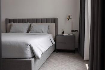 Sky, Executive, Suite