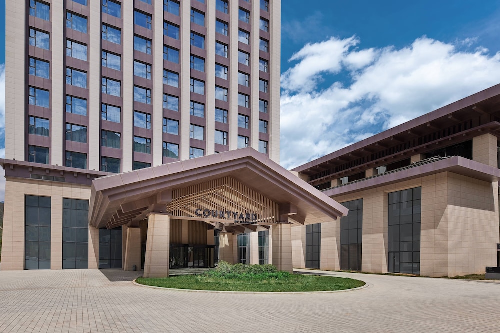 Courtyard By Marriott Jiuzhaigou 4/25