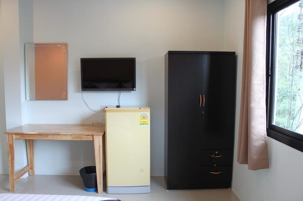 Maehaad Guesthouse photo4