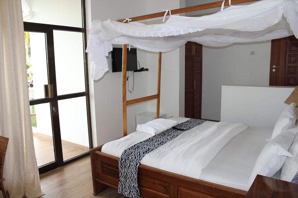 DELUXE, KING BED, SEA VIEW, BALCONY