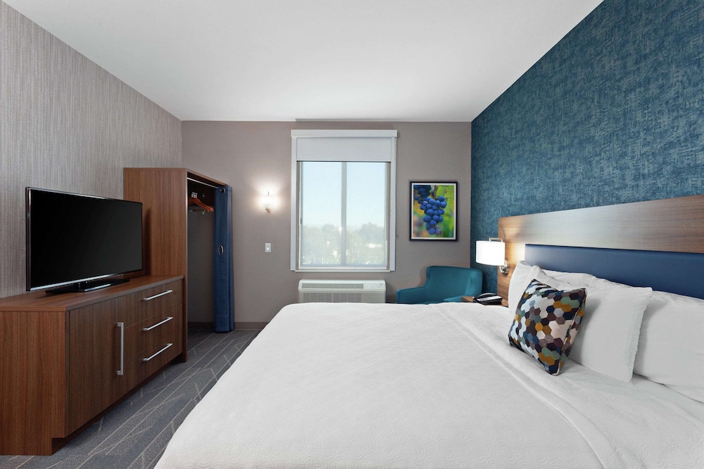 Home2 Suites by Hilton Temecula, CA 13/50
