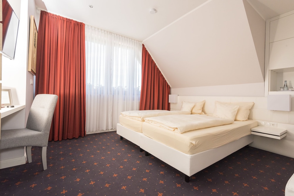 Hotel Tiek 14/50