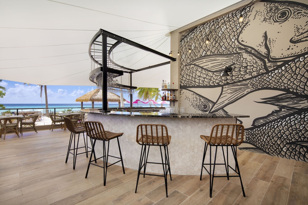 O2 Beach Club And Spa 30/50