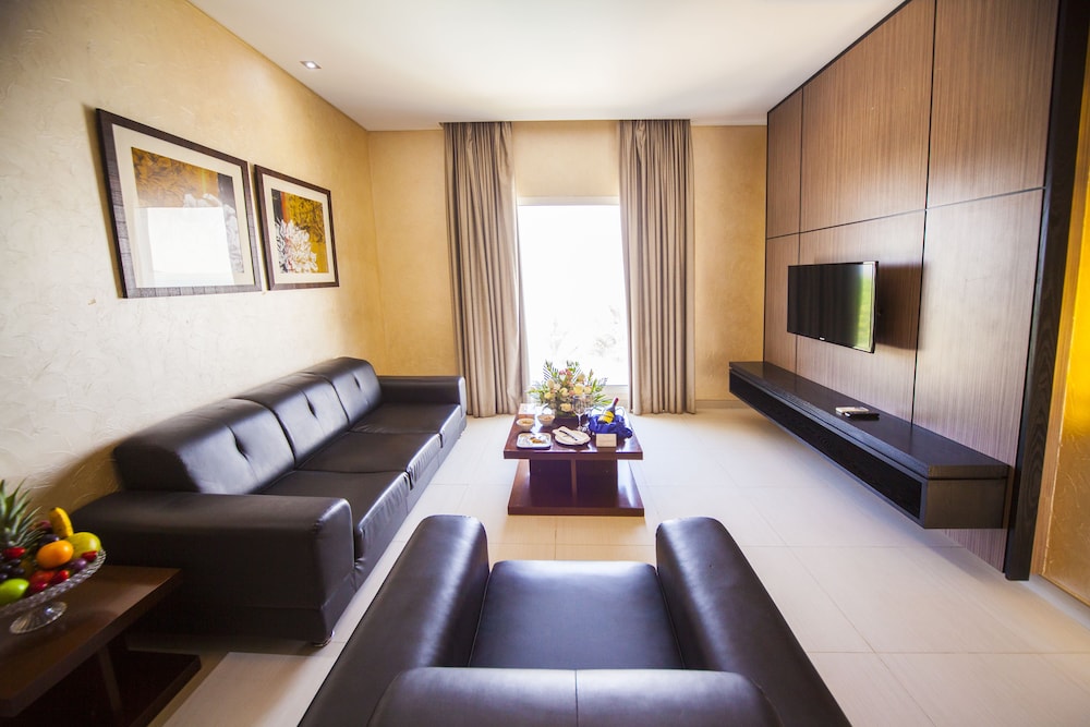 Pearl Hotel and Spa (ex Pearl Beach Hotel) 32/35