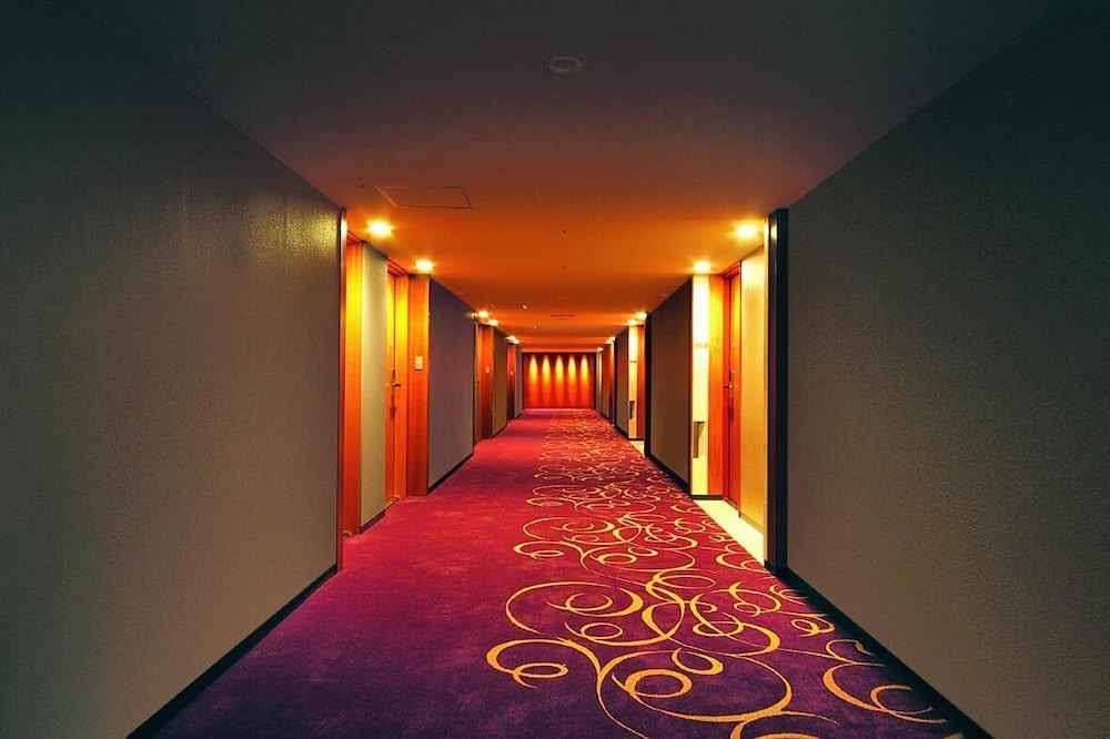 Akita Castle Hotel 56/58