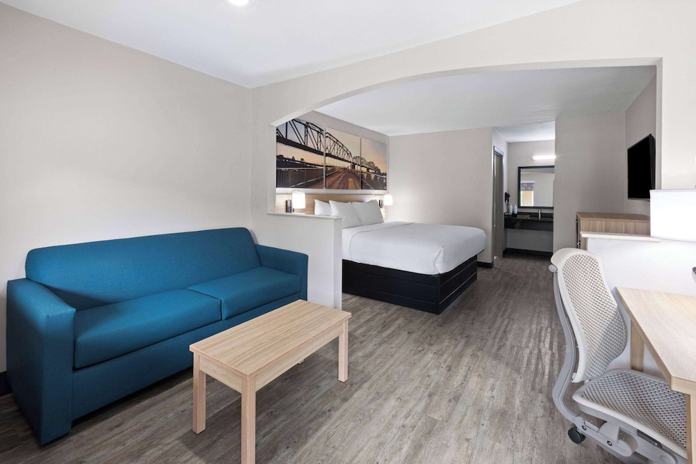 Days Inn by Wyndham North Little Rock/ Maumelle 40/56