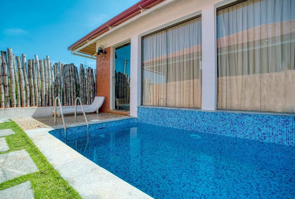 Sixth Element Luxury Resort 31/50