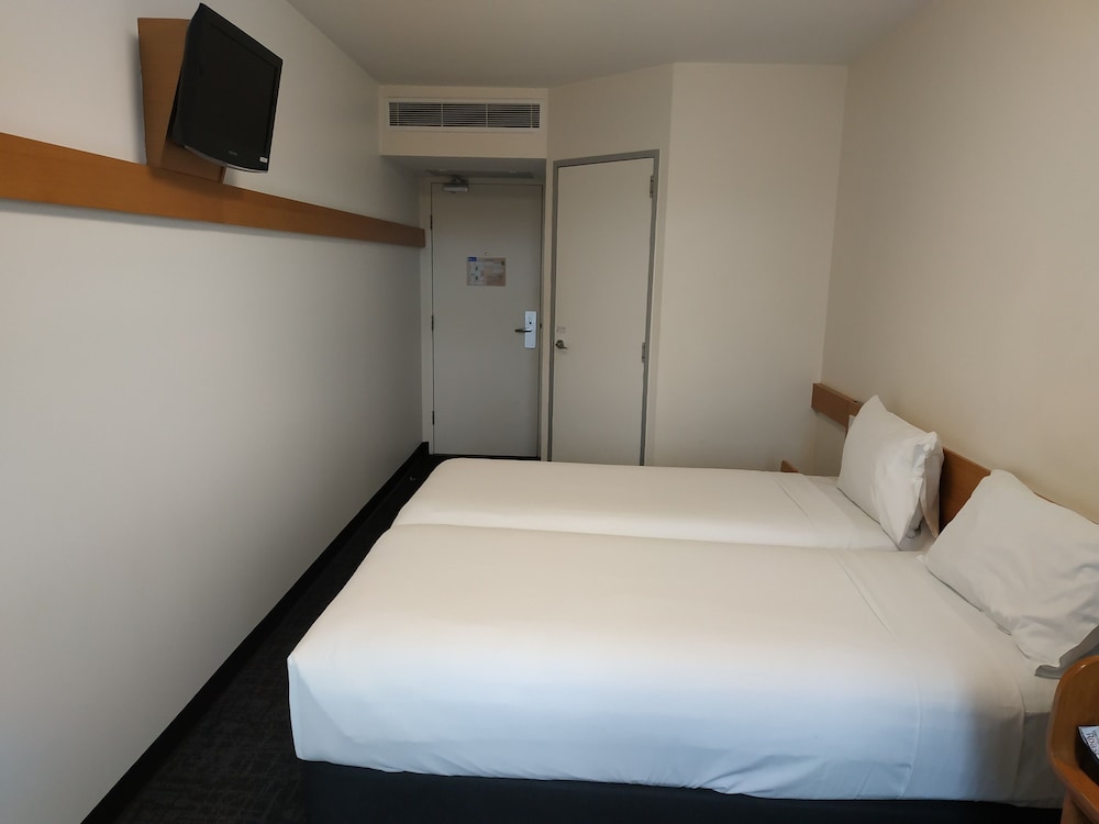 STANDARD, TWIN BEDS