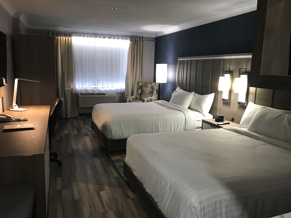 Crowne Plaza Saint John Harbour View by IHG 11/74